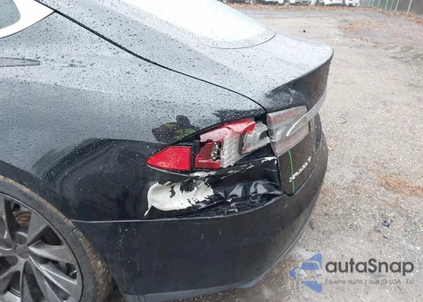 2014 Tesla Model S P85 из США, поврежденный, VIN 5YJSA1H1XEFP38101